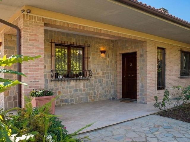 Villa Indipendente in vendita a Marche, Macerata