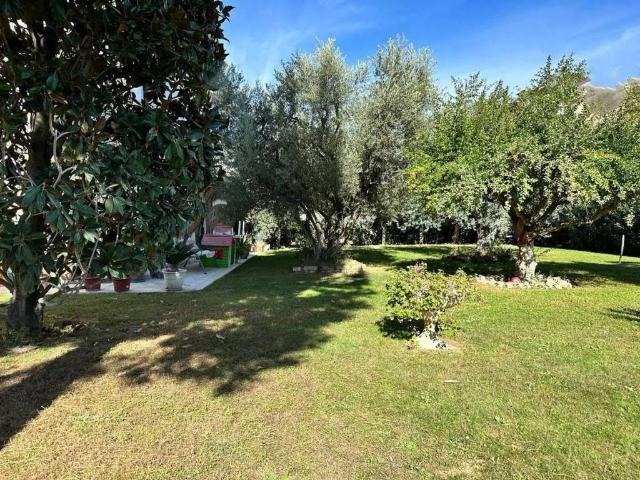 Villa Indipendente in vendita a Marche, Fermo