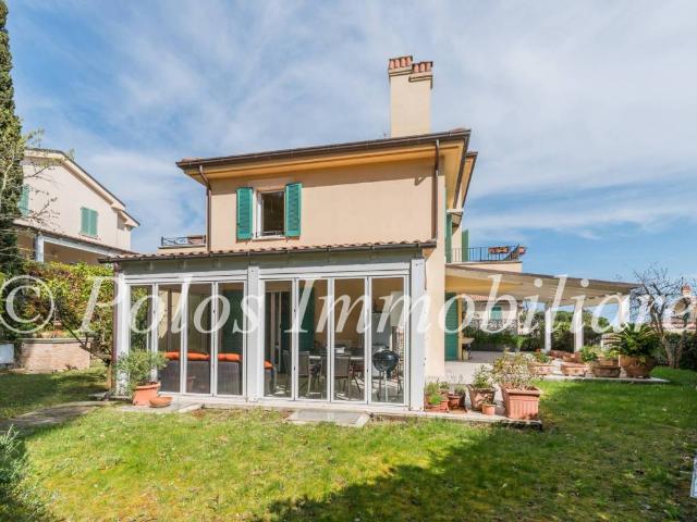 Villa Indipendente in vendita a Marche, Fermo
