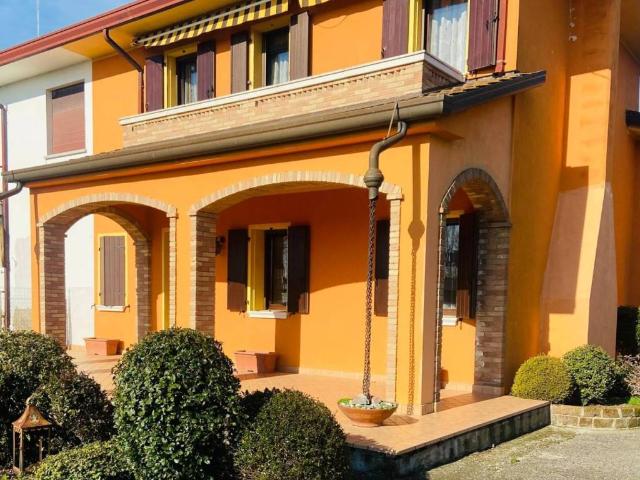 Villa Indipendente in vendita a Porto Tolle, Scardovari