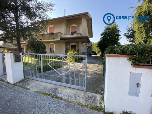 Villa Indipendente in vendita a Porto Tolle, Donzella