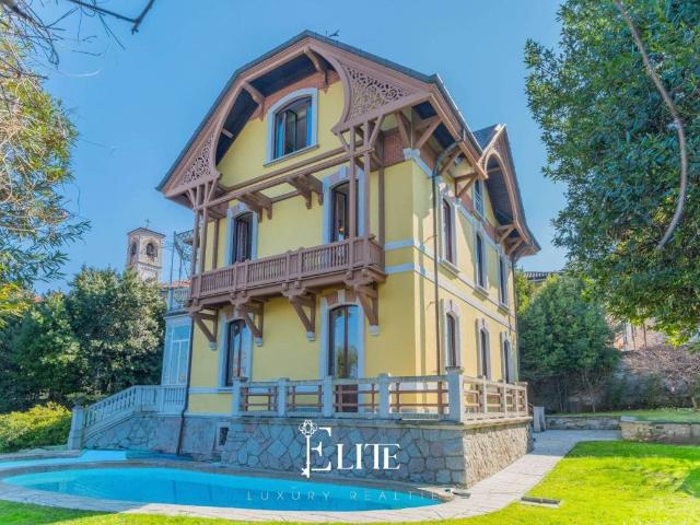 Villa Indipendente in vendita a Comunità Montana Valli del Verbano, Porto Valtravaglia