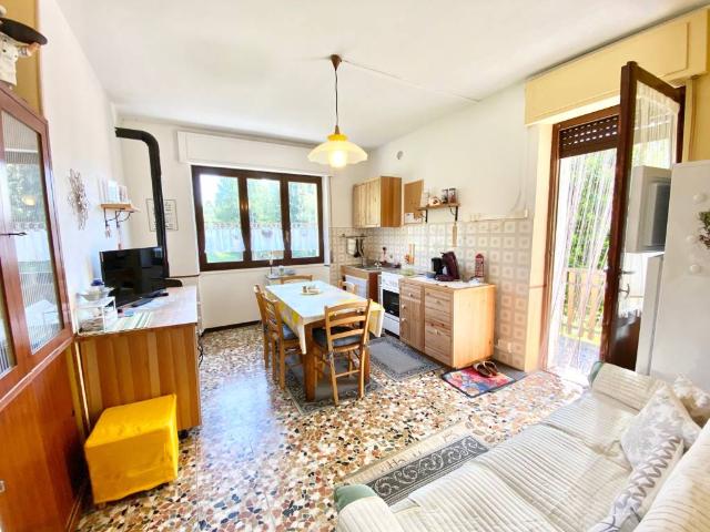 Villa Indipendente in vendita a Comunità Montana Valli del Verbano, Porto Valtravaglia