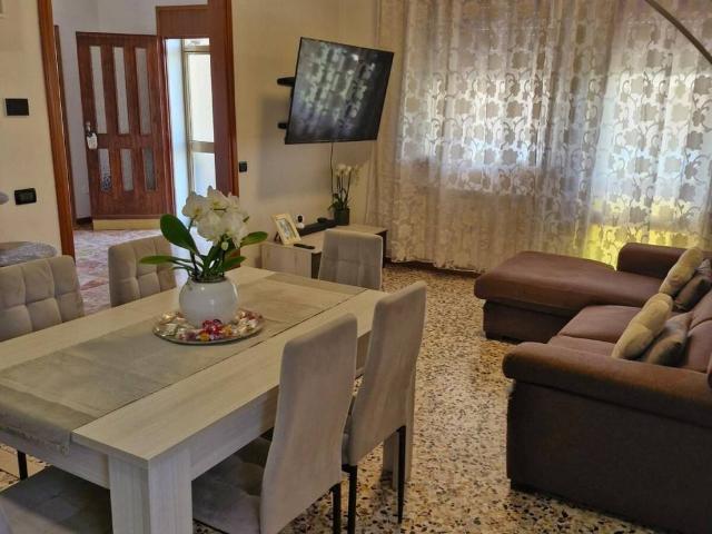 Villa Indipendente in vendita a Contarina, Porto Viro