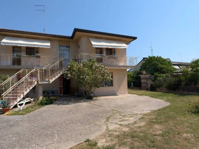 Villa Indipendente in vendita a Porto Viro, Veneto