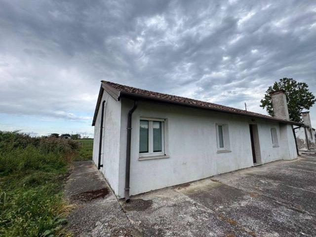 Villa Indipendente in vendita a Ca' Cappellino, Porto Viro