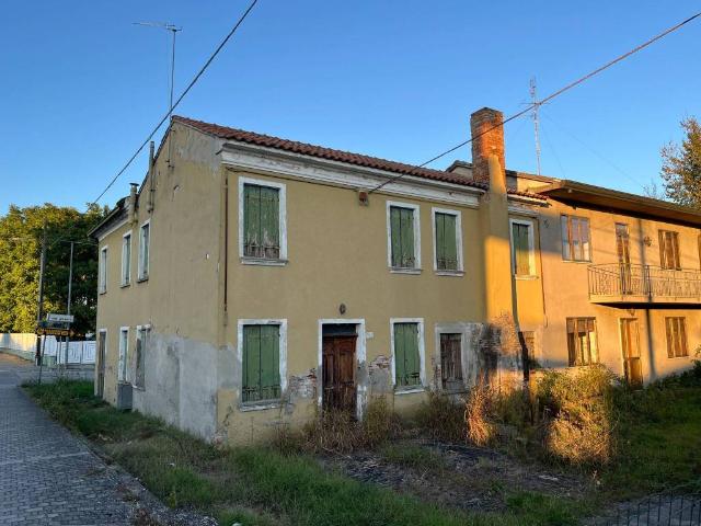 Villa Indipendente in vendita a Porto Viro, Veneto