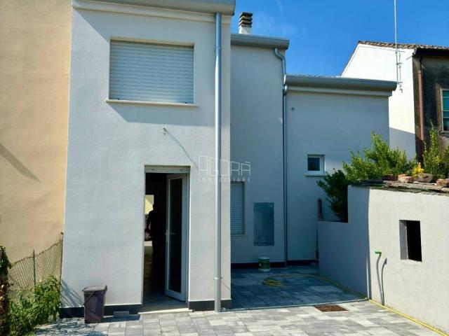 Villa Indipendente in vendita a Porto Viro, Veneto