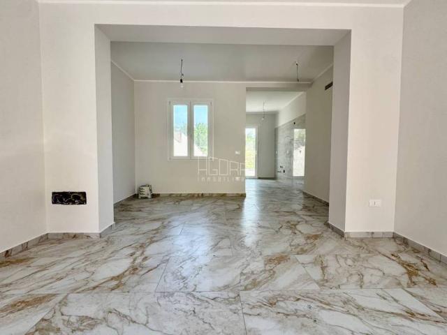 Villa Indipendente in vendita a Porto Viro, Veneto