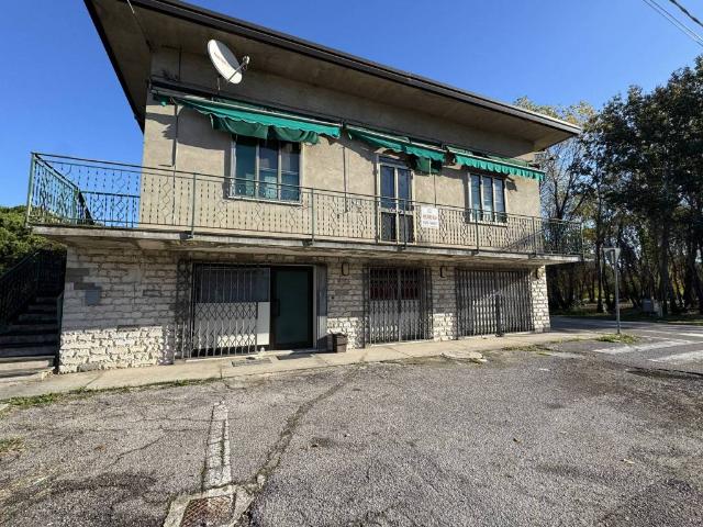 Villa Indipendente in vendita a Porto Viro, Veneto