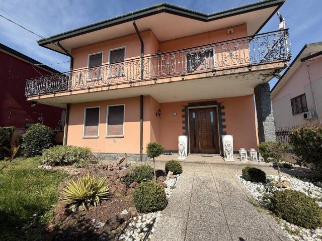 Villa Indipendente in vendita a Porto Viro, Veneto