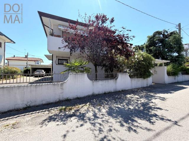 Villa Indipendente in vendita a Porto Viro, Veneto