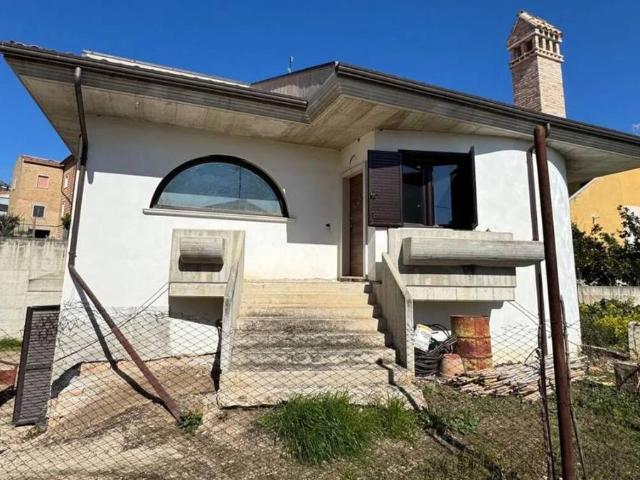 Villa Indipendente in vendita a Portocannone, Molise