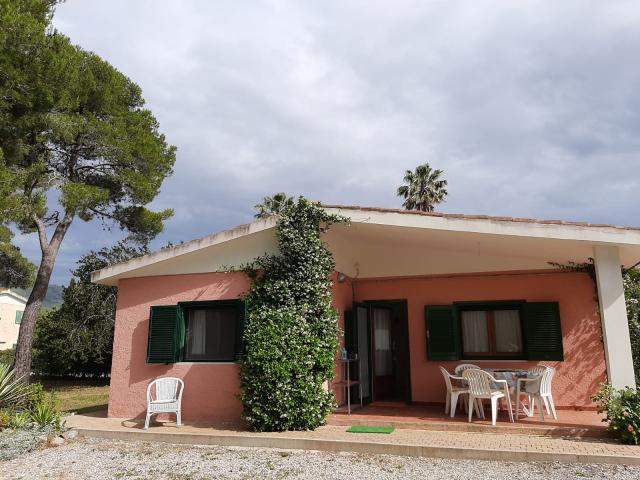 Villa Indipendente in vendita a Magazzini, Portoferraio