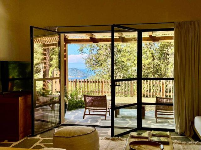 Villa Indipendente in vendita a Portoferraio, Toscana