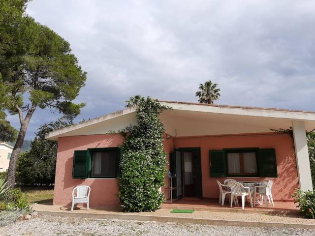 Villa Indipendente in vendita a Magazzini, Portoferraio