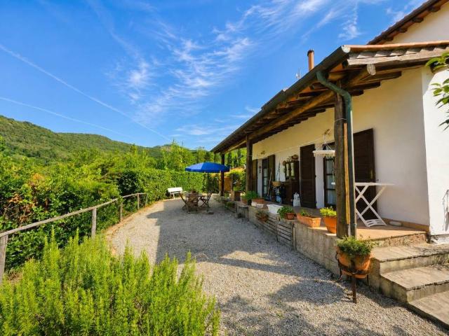 Villa Indipendente in vendita a Portoferraio, Toscana