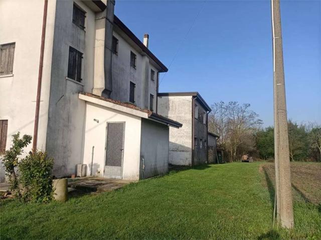 Villa Indipendente in vendita a Stazione Lison, Portogruaro