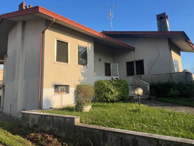 Villa Indipendente in vendita a Trabaldi, Portogruaro
