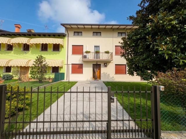 Villa Indipendente in vendita a Stazione Lison, Portogruaro