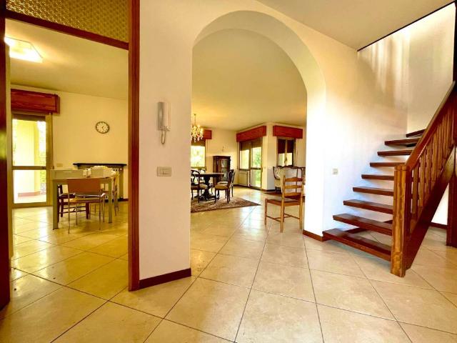 Villa Indipendente in vendita a Portogruaro, Veneto