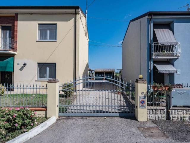 Villa Indipendente in vendita a Maiero, Portomaggiore