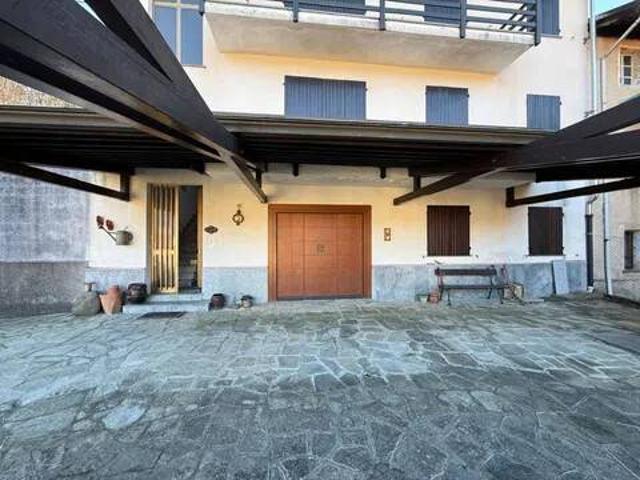 Villa Indipendente in vendita a Piemonte, Biella