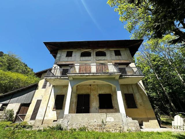 Villa Indipendente in vendita a Piemonte, Biella