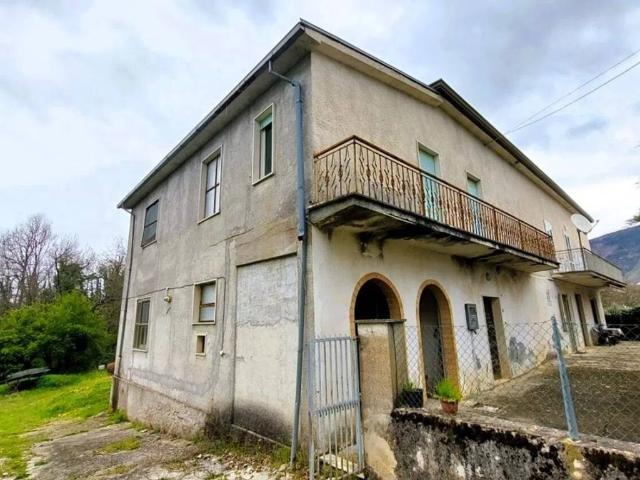 Villa Indipendente in vendita a Posta Fibreno, Lazio