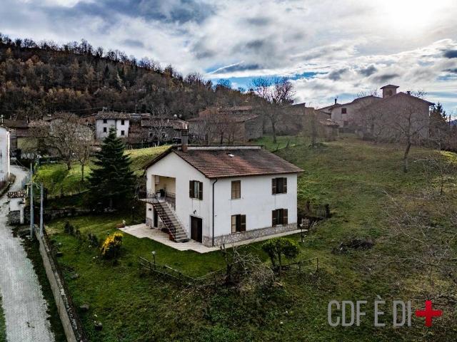 Villa Indipendente in vendita a Posta, Lazio