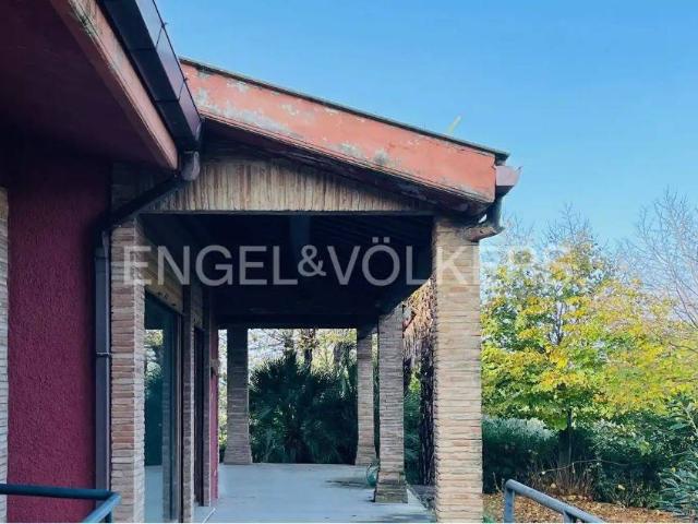 Villa Indipendente in vendita a Marche, Macerata