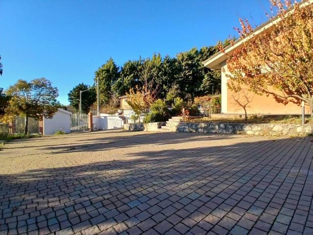 Villa Indipendente in vendita a Contrada Baragiano, Potenza