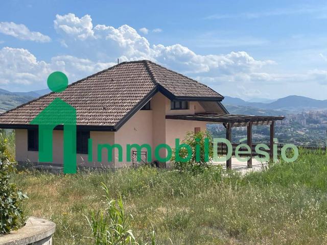 Villa Indipendente in vendita a Potenza, Basilicata
