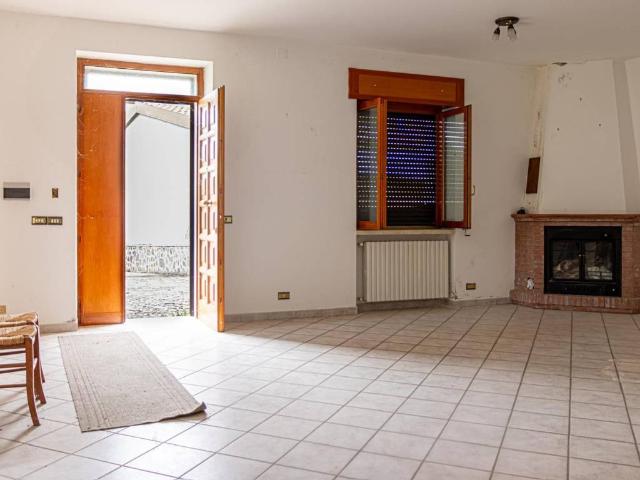 Villa Indipendente in vendita a Potenza, Basilicata