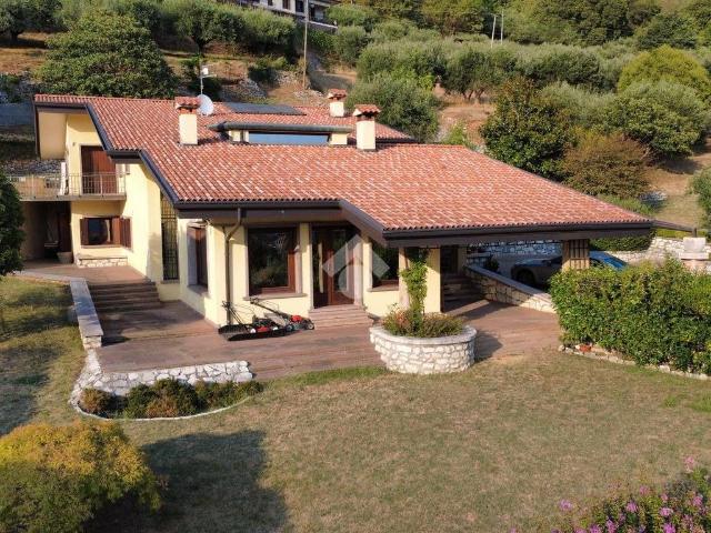 Villa Indipendente in vendita a Pove del Grappa, Vicenza
