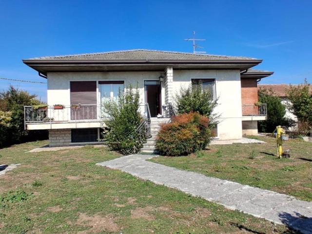 Villa Indipendente in vendita a Povegliano Veronese, Veneto