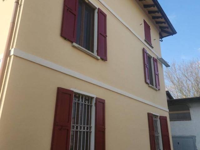 Villa Indipendente in vendita a Bassa Reggiana, Re