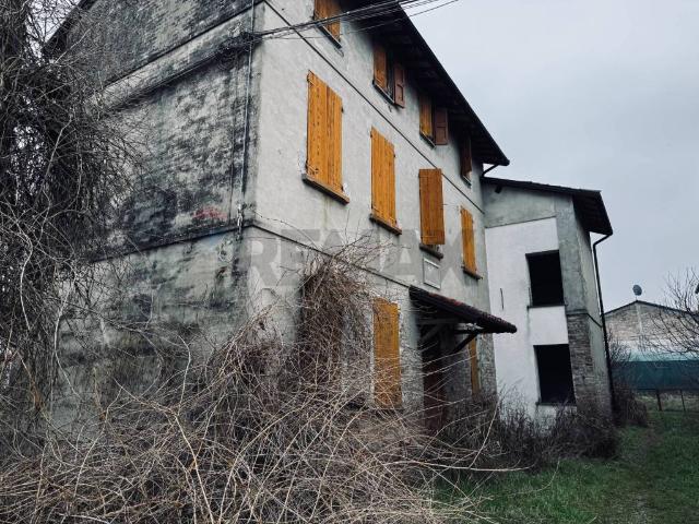 Villa Indipendente in vendita a Bassa Reggiana, Re