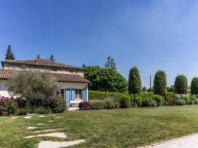 Villa Indipendente in vendita a Bassa Reggiana, Re