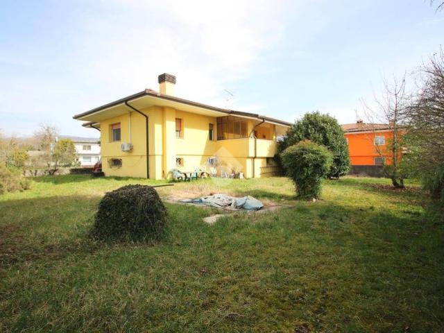 Villa Indipendente in vendita a Povoletto, Friuli-Venezia Giulia
