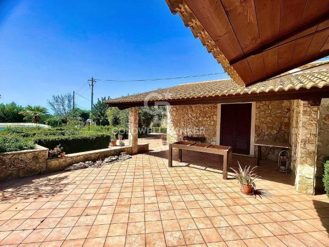 Villa Indipendente in vendita a Pozzallo, Sicilia