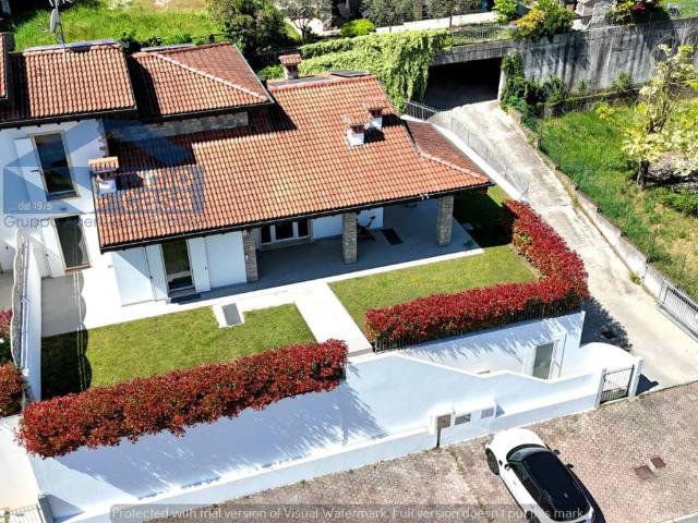 Villa Indipendente in vendita a Ponte del Cantone, Pozzolengo