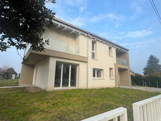 Villa Indipendente in vendita a Pozzonovo, Veneto