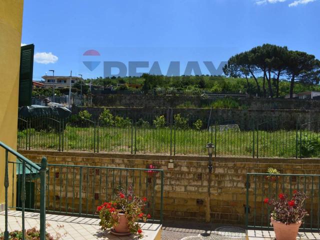 Villa Indipendente in vendita a Castagnaro, Pozzuoli