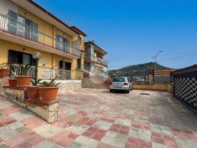 Appartamento in vendita a Toiano, Pozzuoli
