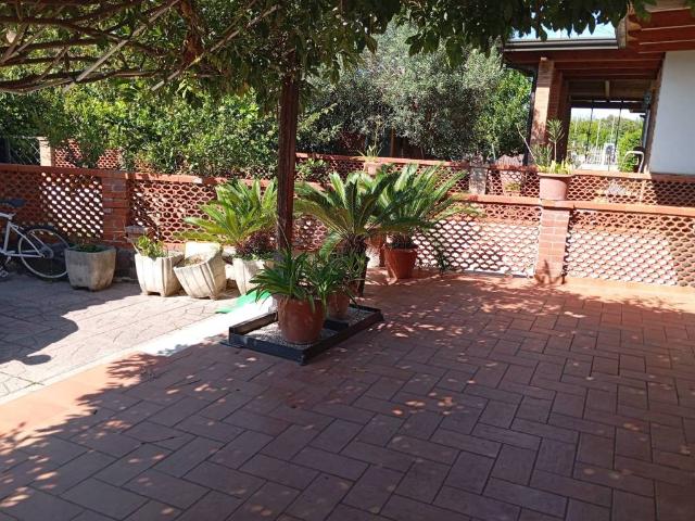 Villa Indipendente in vendita a Pozzuoli, Campania