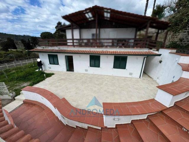 Villa Indipendente in vendita a Toiano, Pozzuoli