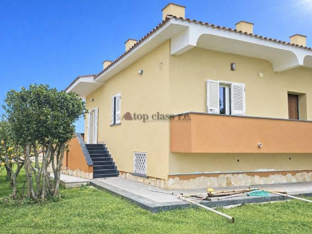 Villa Indipendente in vendita a Pozzuoli, Campania