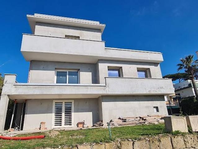 Villa Indipendente in vendita a Pozzuoli, Campania
