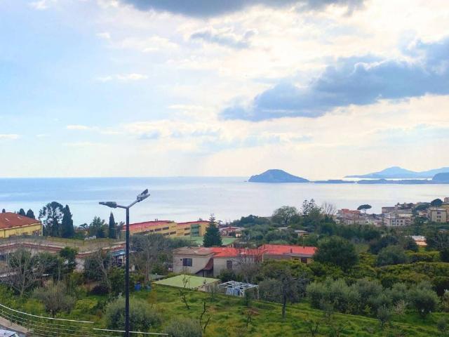 Villa Indipendente in vendita a Pisciarelli, Pozzuoli